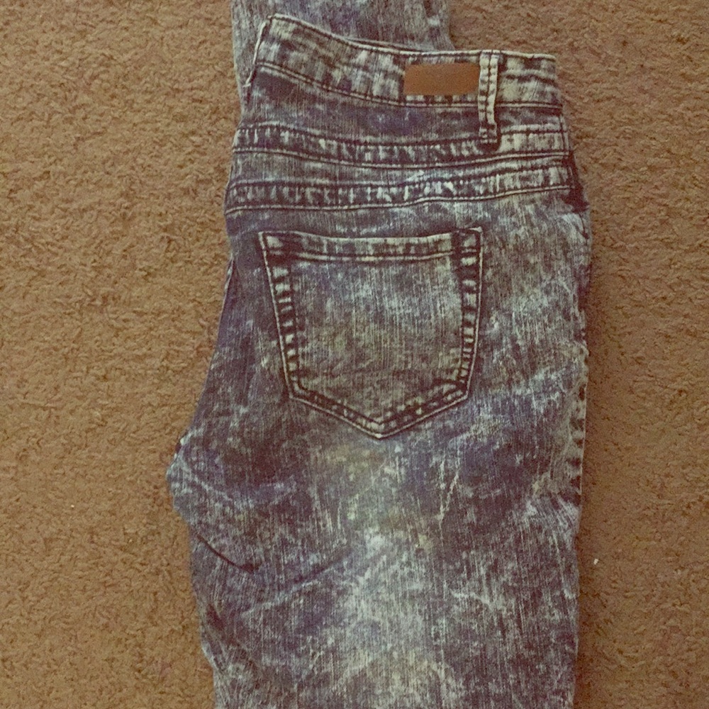 Acid Wash Jeans